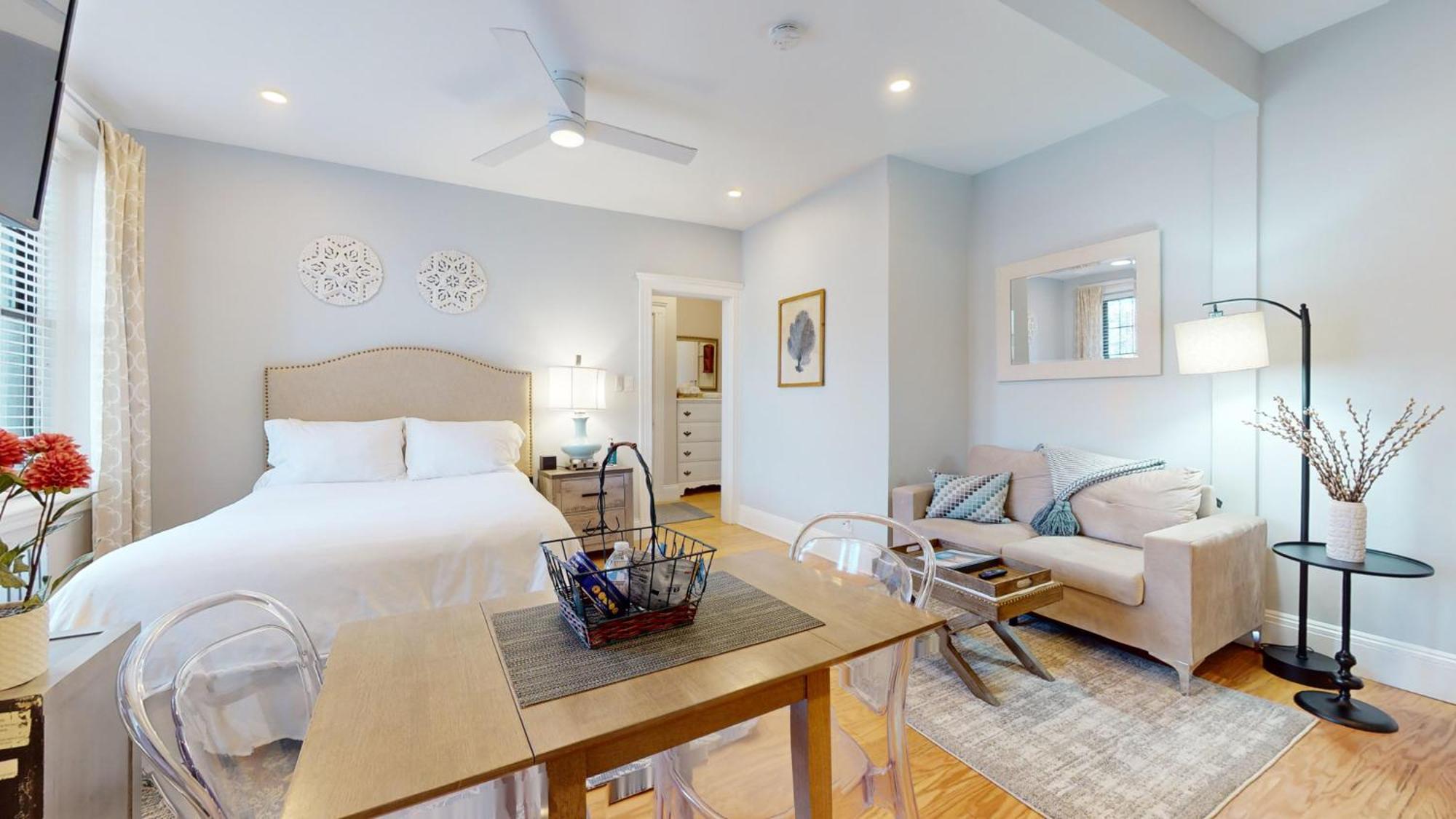 Sunny,Cozy,Near Bc,Bu,Boston,Mbta Apartment Exterior photo